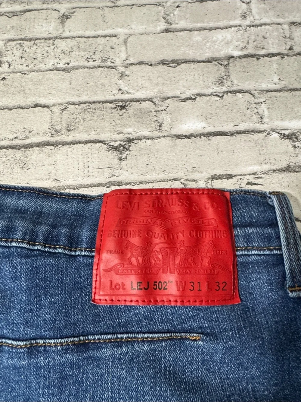 Levi’s mens 31x32 LEJ 502 tapered premium engineered denim blue jeans EUC